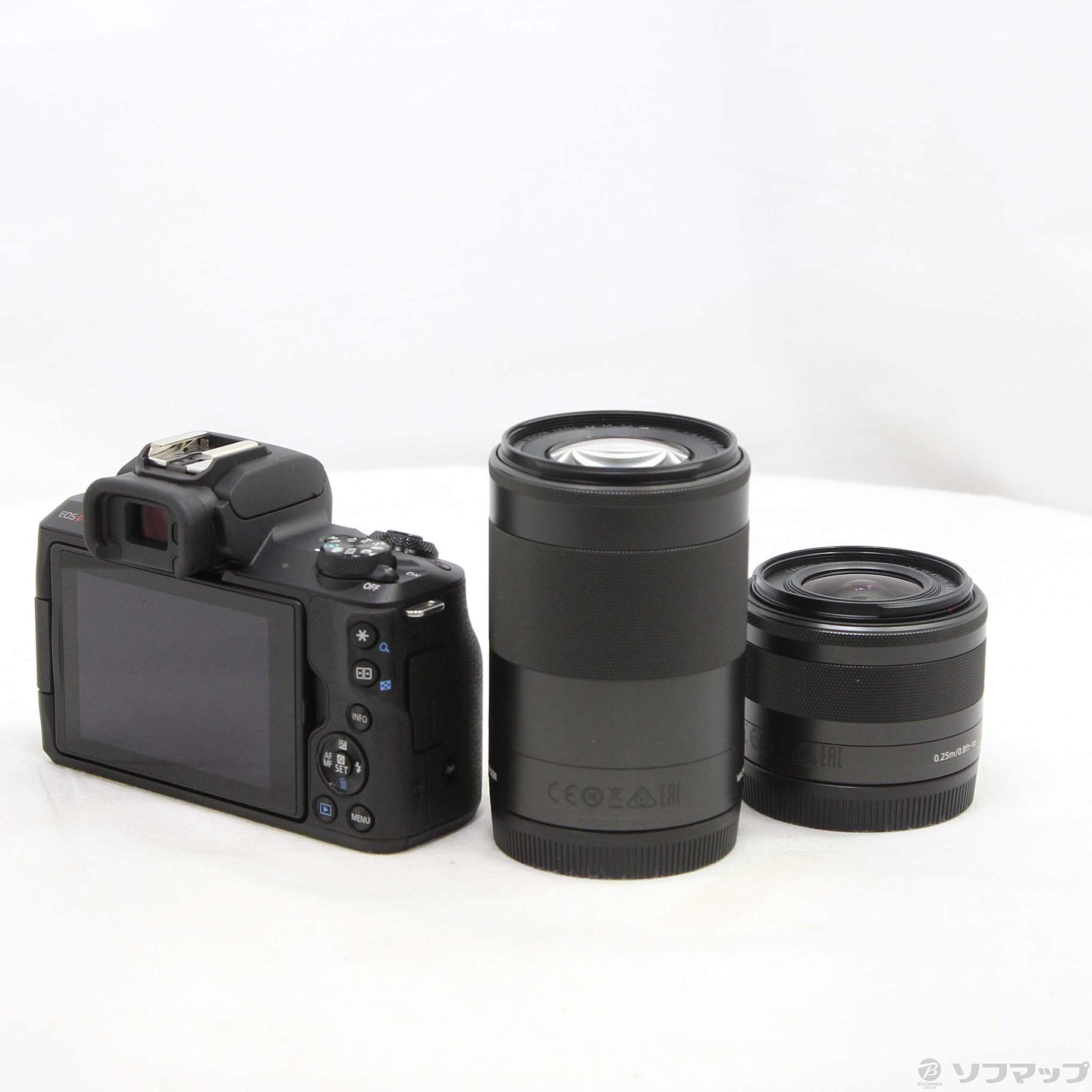 中古品〕 EOS Kiss M ダブルズームキット ブラック｜の通販は