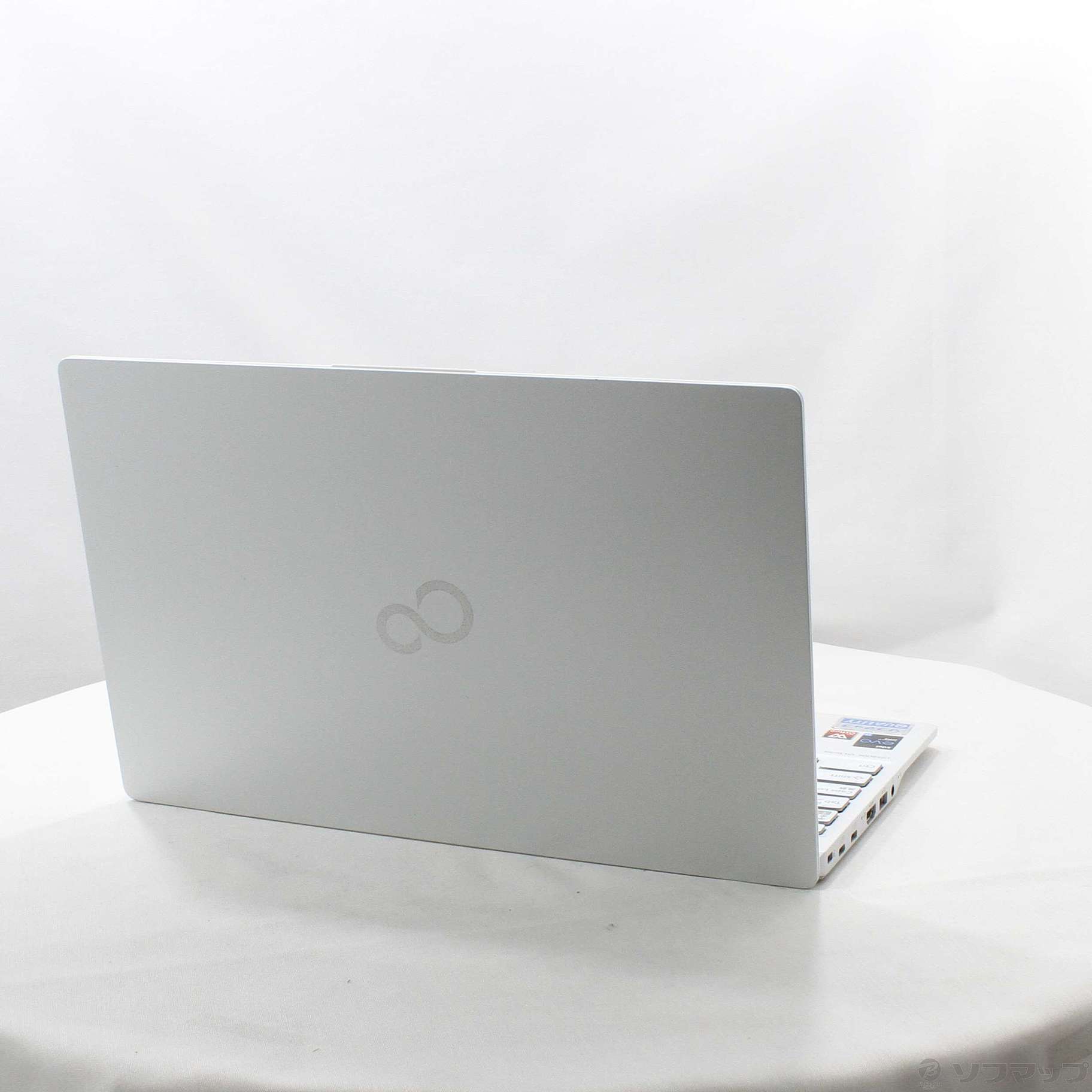 【中古ノートPC】富士通〈LIFEBOOK UH08/E3〉Intel Core i7/SSD256GB/メモリ8GB ⑥ 中古】LIFEBOOK UH08／E3 FMVU8E3WD1 シルバーホワイト ［Core-i7