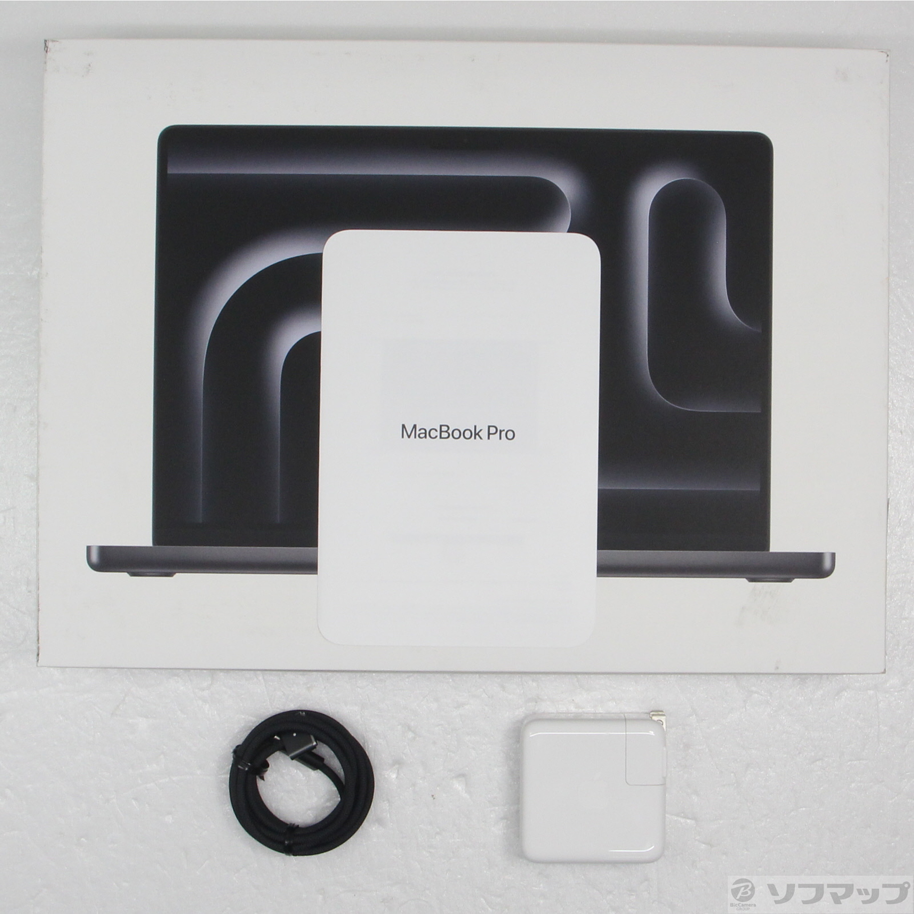 中古】〔展示品〕 MacBook Pro 14.2-inch Late-2024 MW2U3J／A Apple