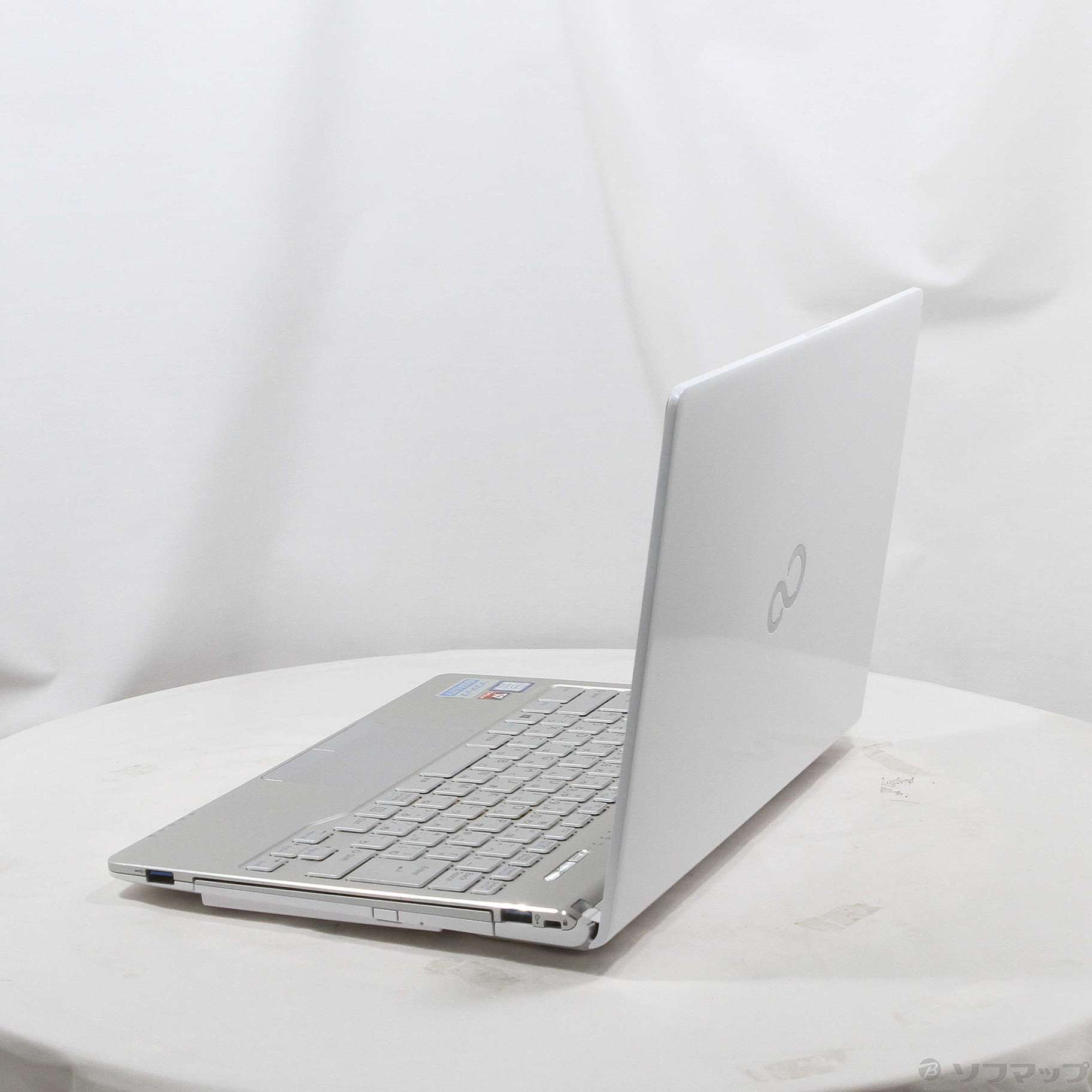 中古】LIFEBOOK WS1／D2 FMVWD2S17 ［Core-i7-8550U (1.8GHz)／8GB