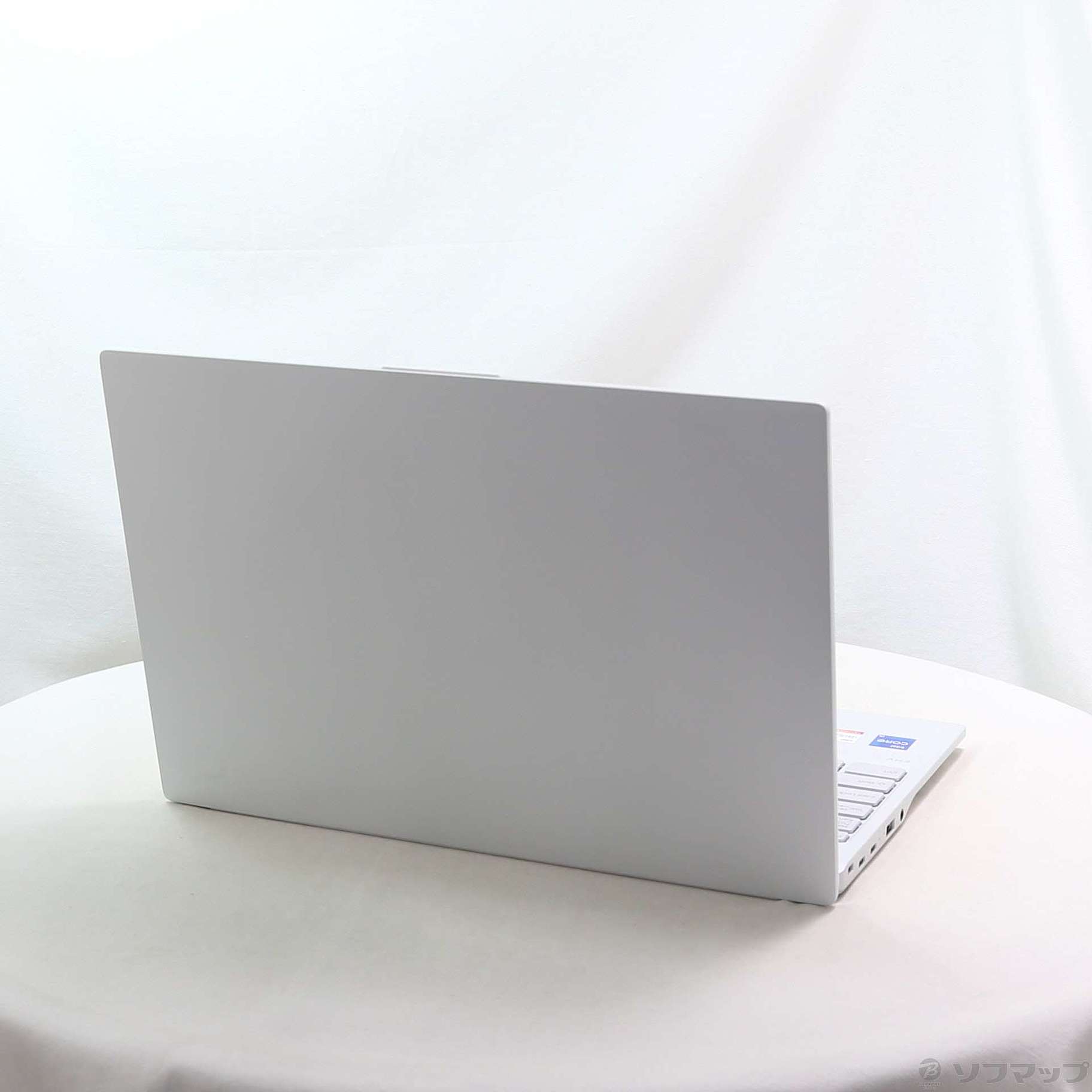 中古】セール対象品 〔展示品〕 FMV Note U U550-K3 FMVU550K3W