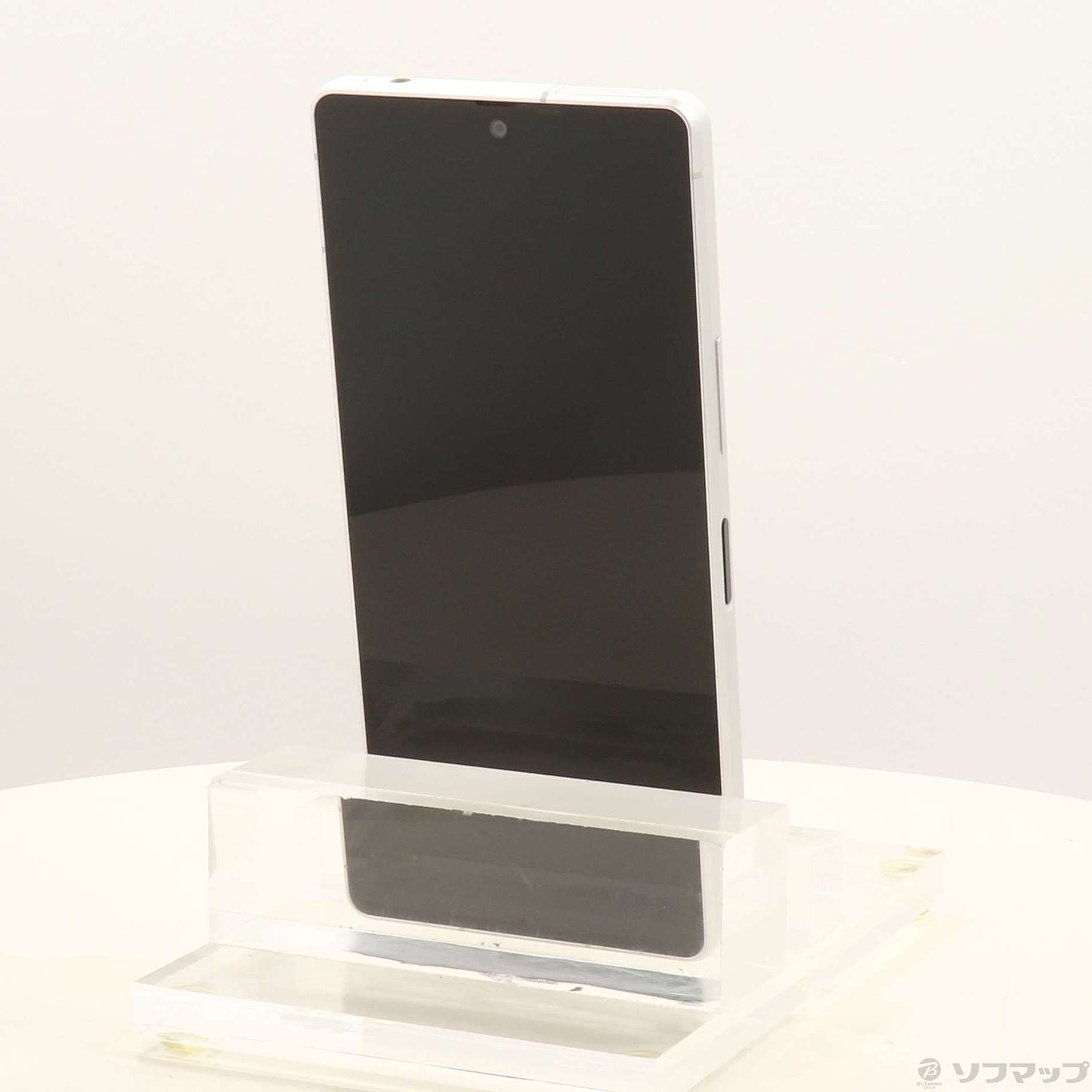 AQUOS R8 SH-52D docomo [�N���[��]�̐��i�摜3