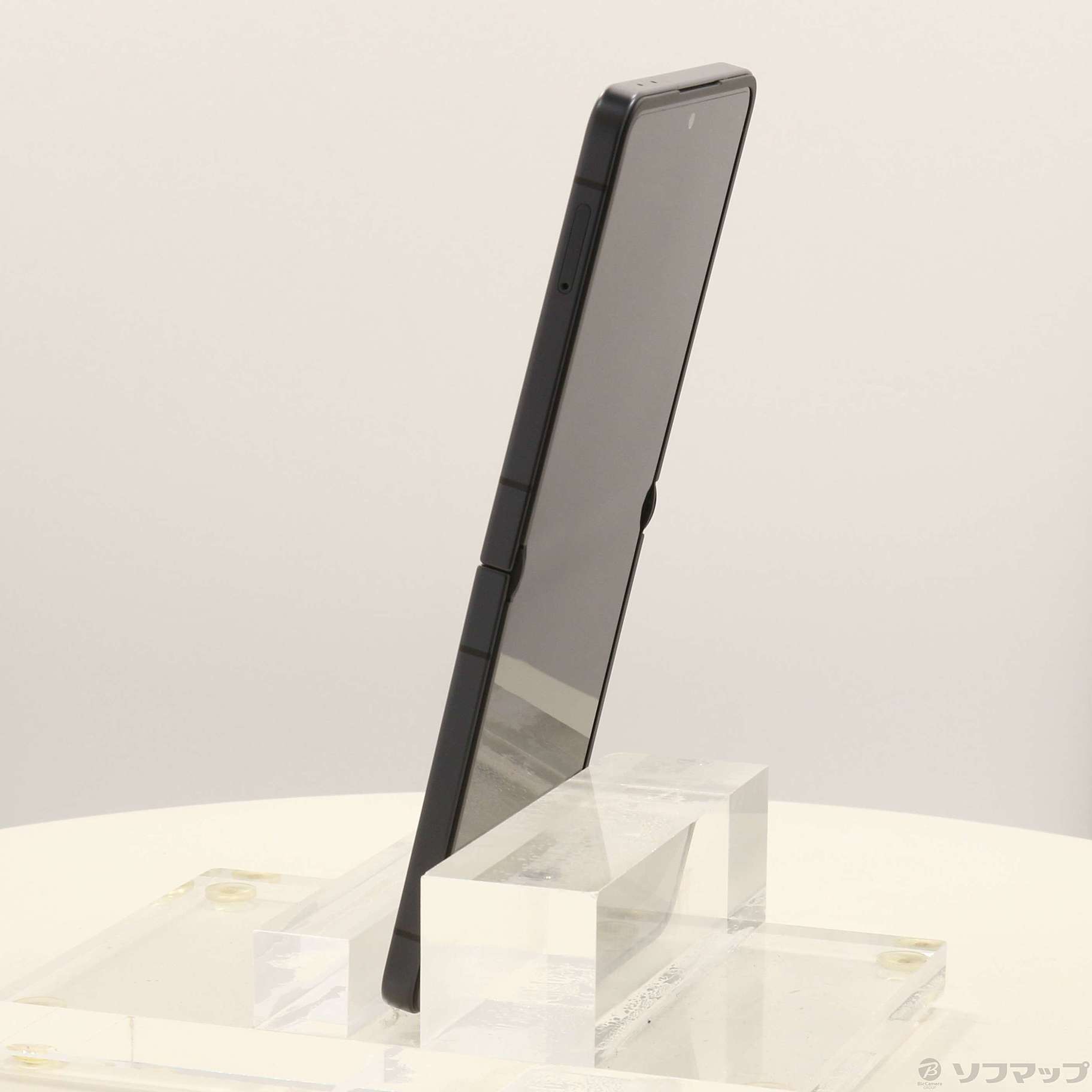 Galaxy Z Flip7 256GB SIM�t���[ [�W�F�b�g�u���b�N]�̐��i�摜2