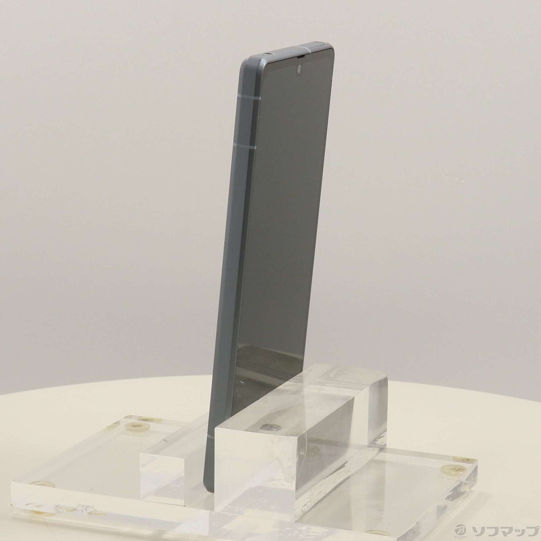 AQUOS R8 SH-52D docomo [�u���[]�̐��i�摜2