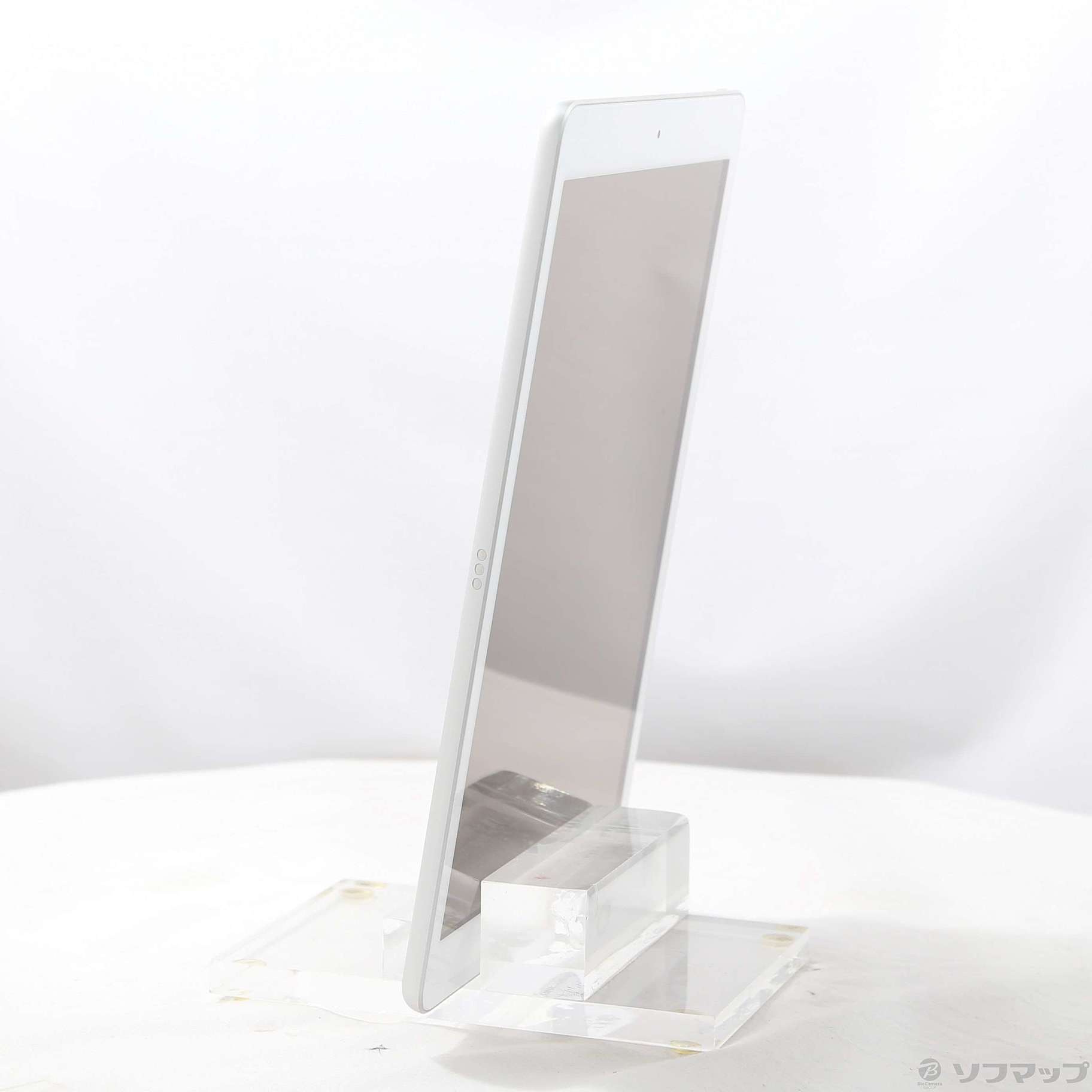 中古】iPad 第8世代 32GB シルバー MYLA2J／A Wi-Fi ［10.2インチ液晶