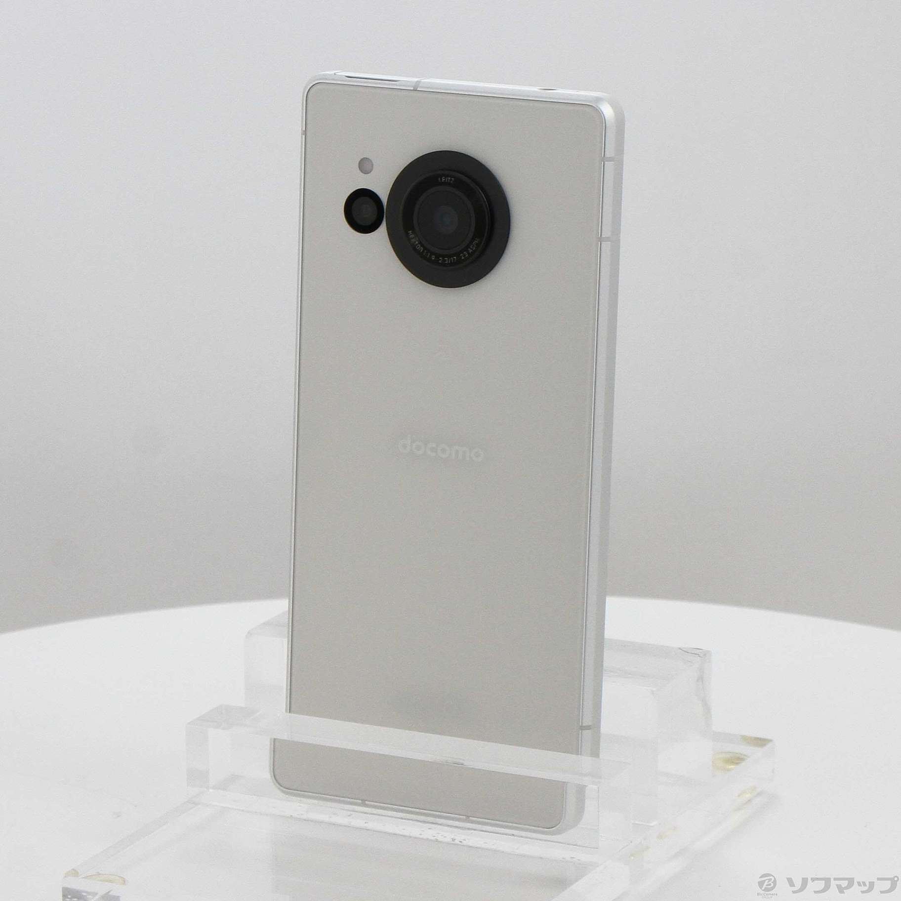 AQUOS R8 SH-52D docomo [�N���[��]�̐��i�摜1