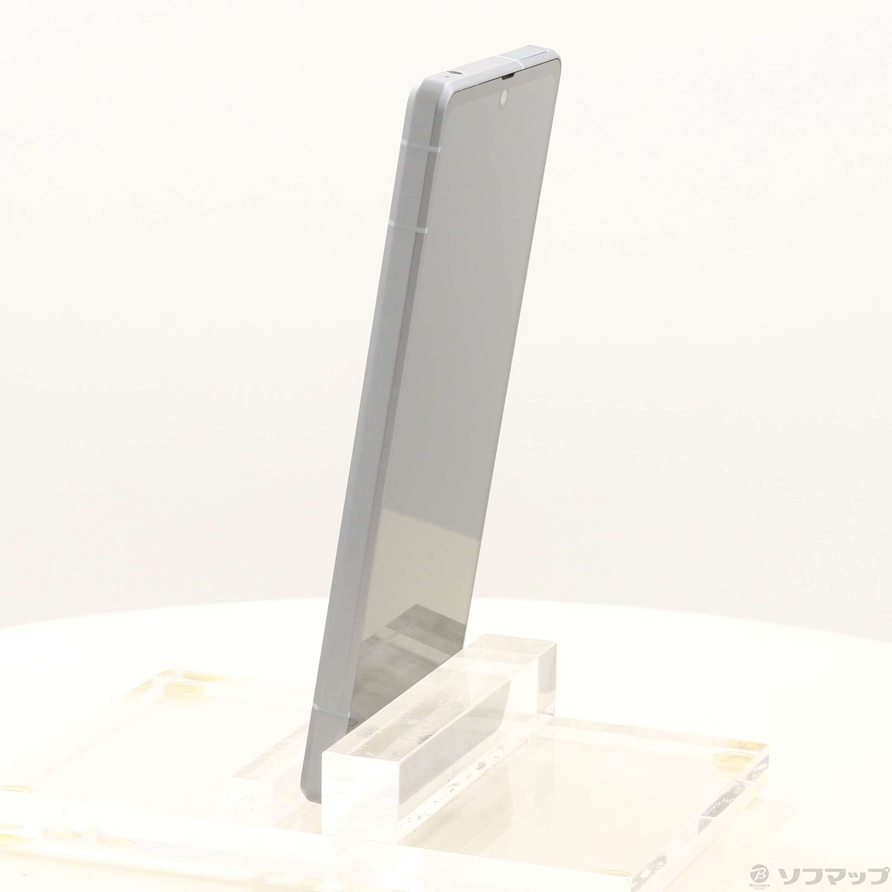 AQUOS R8 SH-52D docomo [�u���[]�̐��i�摜2