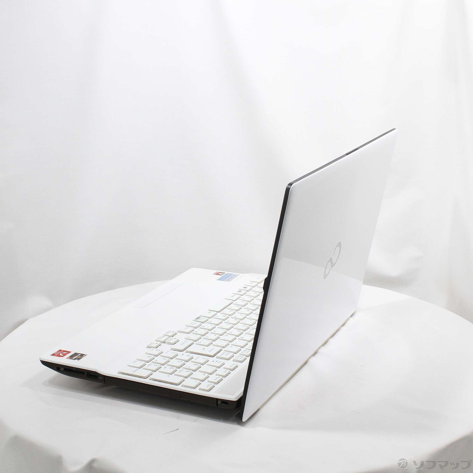 FUJITSU(富士通） LIFEBOOK AH51／E3 FMVA51E3WN 中古】LIFEBOOK AH51／E3 FMVA51E3WN プレミアムホワイト