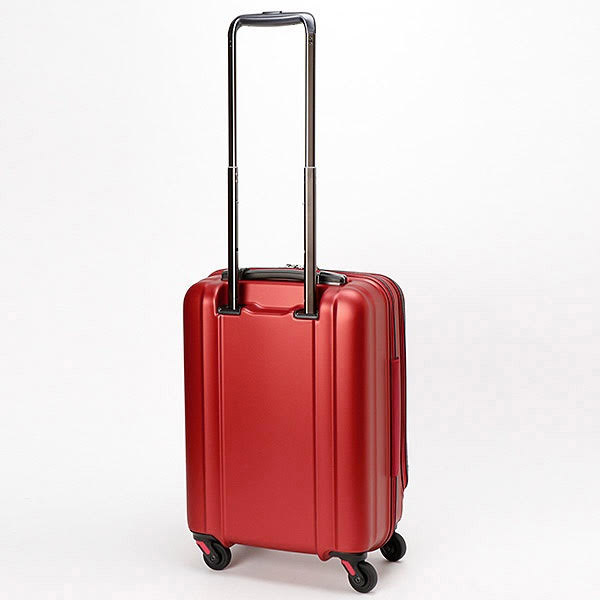 静音キャスター搭載の超軽量スーツケース Zer94 46mtwi マットワイン 約35l スーツケース ハードの通販はソフマップ Sofmap