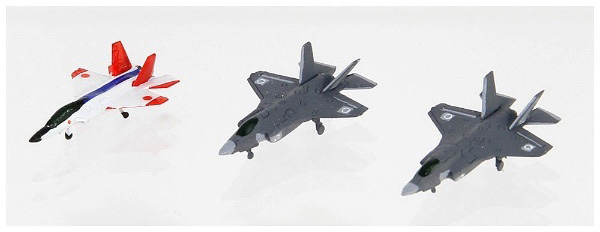 1/700 自衛隊航空機セット1（X-2、F-35A、F-35B×各4機、C-2×2機入り）　プラモデル_4
