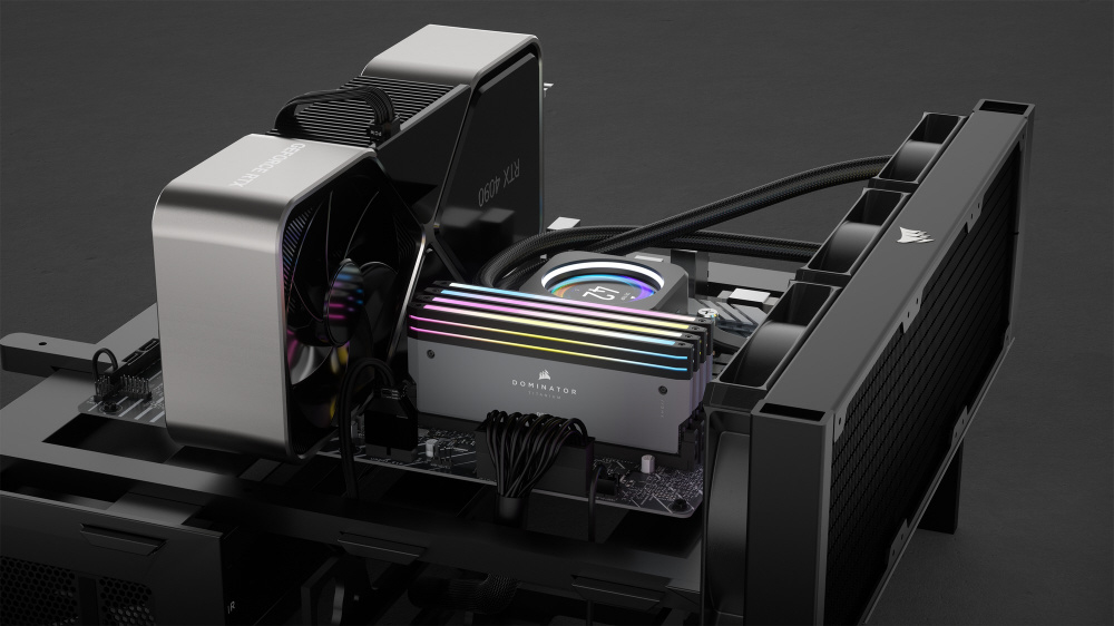 増設メモリ DOMINATOR TITANIUM RGB(6000MT/s CL30 AMD XMP) グレー