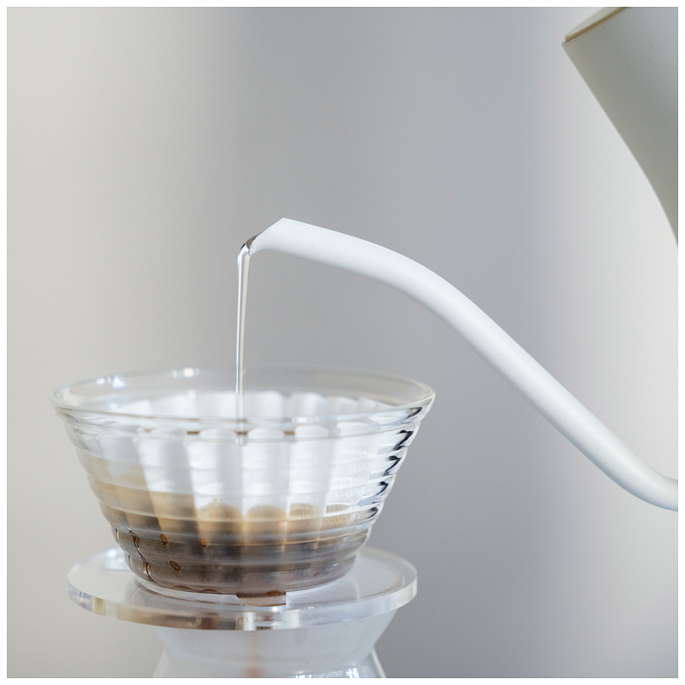 FellowStaggEKG（フェロースタッグEKG）電気ケトルホワイト0.9L