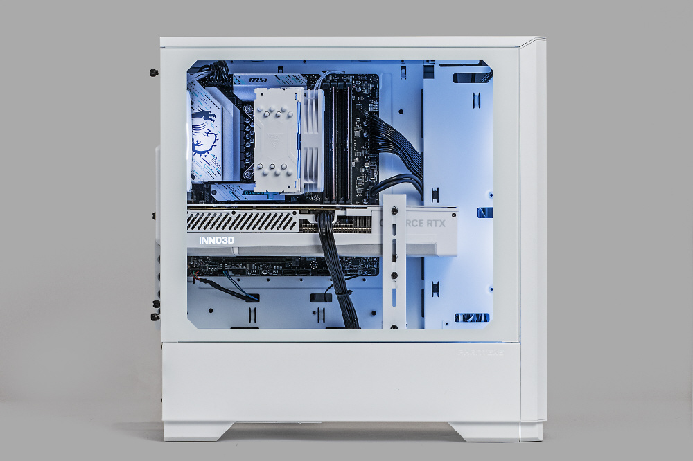 SS147FBRTX408S64G2TW/i7/RTX4080Super/64G/2T/Win11 ［モニター