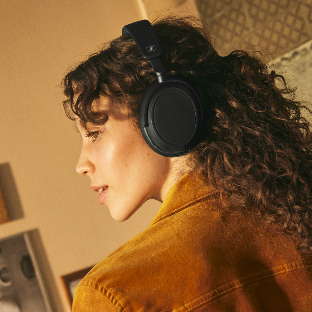 ブルートゥースヘッドホン ACCENTUM Plus Wireless ホワイト