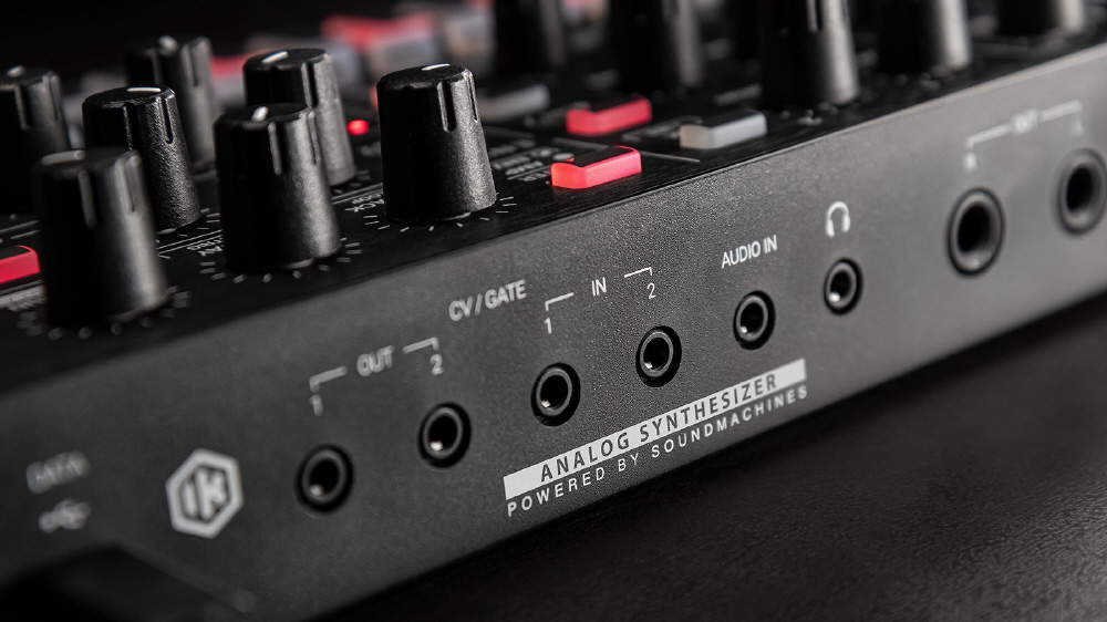 UNO Synth Pro X アナログシンセサイザー IK Multimedia UNO Synth Pro / UNO Synth Pro Desktop
