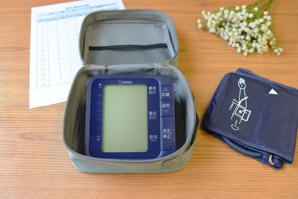 血圧計 ブルー BM-210BL ［上腕（カフ）式］｜の通販はソフマップ[sofmap]