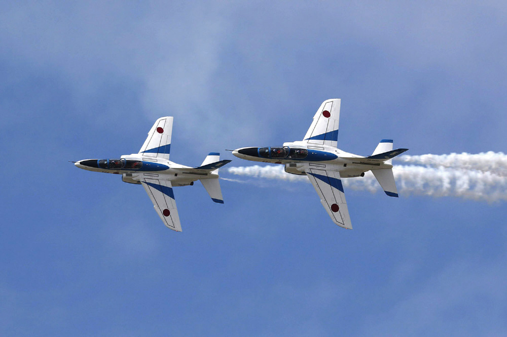 プラッツ　1/100 ブルーインパルス　T−4 6機セット Amazon | プラッツ 1/100 航空自衛隊 T-4 ブルーインパルス 2025