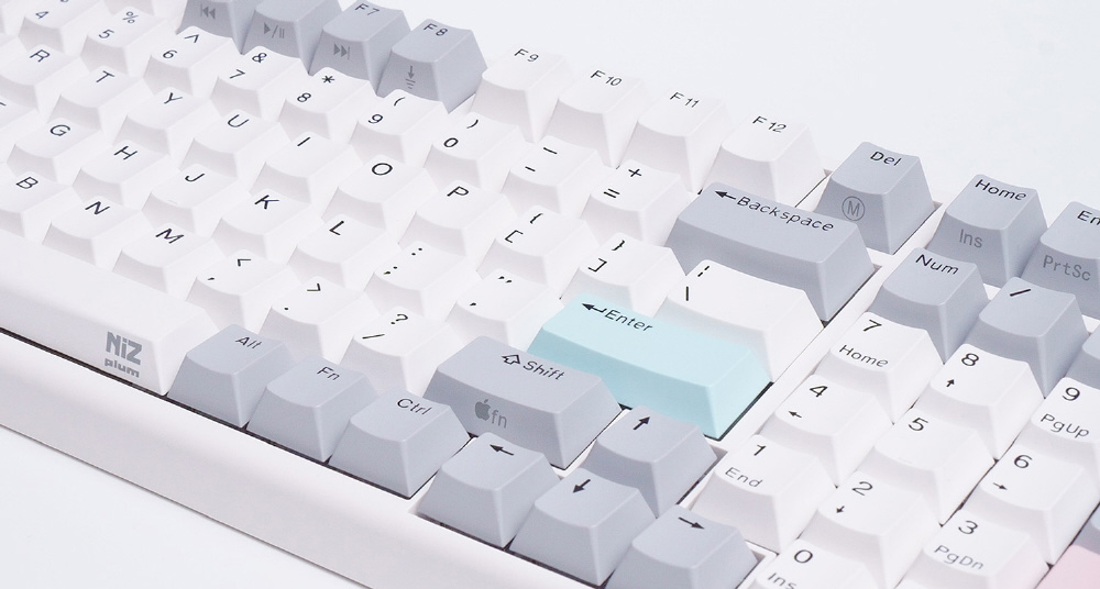 【美品・perochuu】NiZ X99EC（S）35gf／付属完備 NiZ X99 静電容量無接点キーボード テンキー付き 白い
