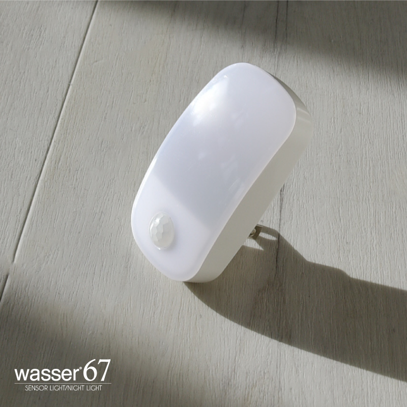 wasser67 LED 常夜灯 コンセント式 明暗&人感センサー フットライト