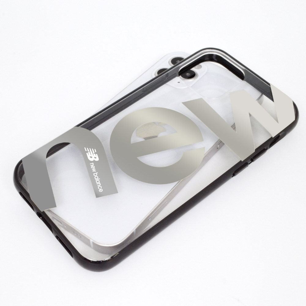 Iphone 12 12 Pro New Balance クリアケース New シルバー Md 2 の通販はソフマップ Sofmap
