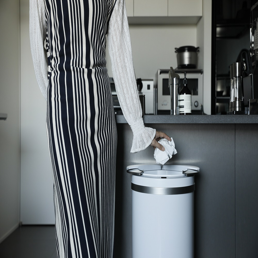 【美品】Zita ホワイト フタ付き ごみ箱 ZitA SQUARE ホワイト zita-sq11 さくらドーム｜SAKURADOME 通販