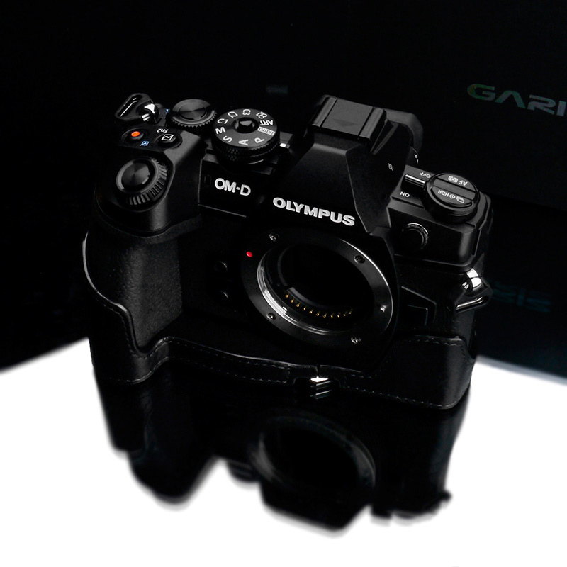 OLYMPUS OM-D E-M1 Mark III 用 本革カメラケース ブラック XS