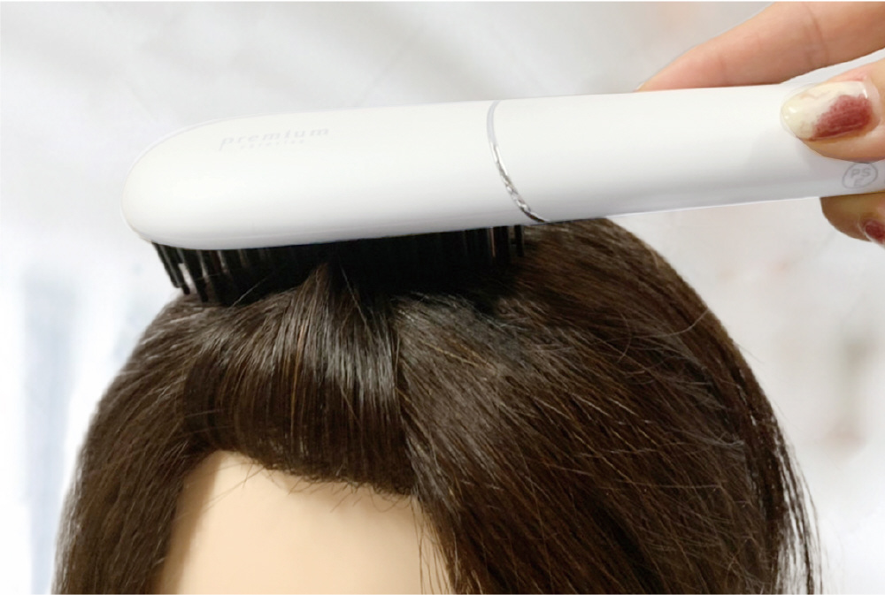ブラシ型ヘアアイロン Carerise Premium（ケアライズプレミアム
