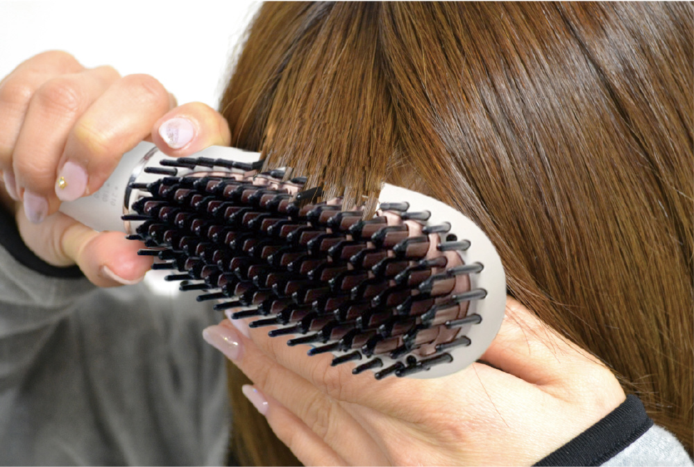 ブラシ型ヘアアイロン Carerise Premium（ケアライズプレミアム