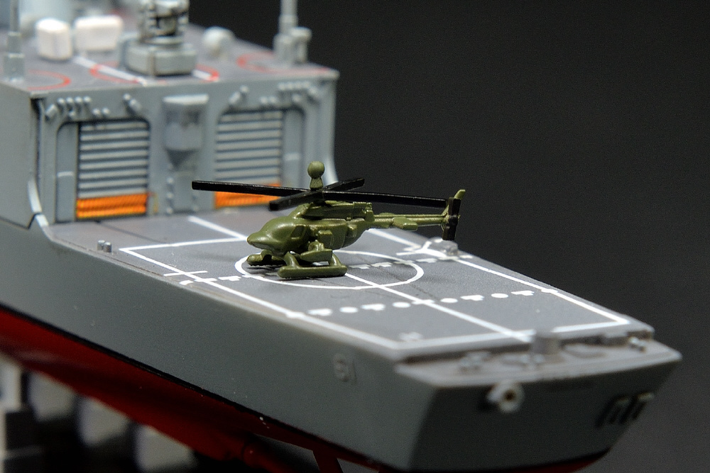Amazon.co.jp: P030 1700 アメリカ海軍 FFG-61 ペリー級