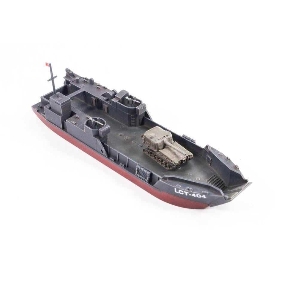 おおすみ級輸送艦〝陸自レイバーセット〟搭載仕様（1/350