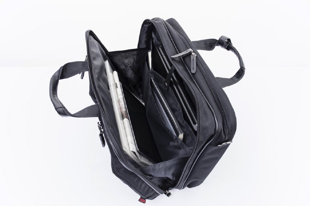 【美品】MANHATTAN PASSAGE ビジネスバッグ 黒　#8003-K マンハッタンパッセージ #8003-K プロフェッサー カゲヤマ “K-モデル”