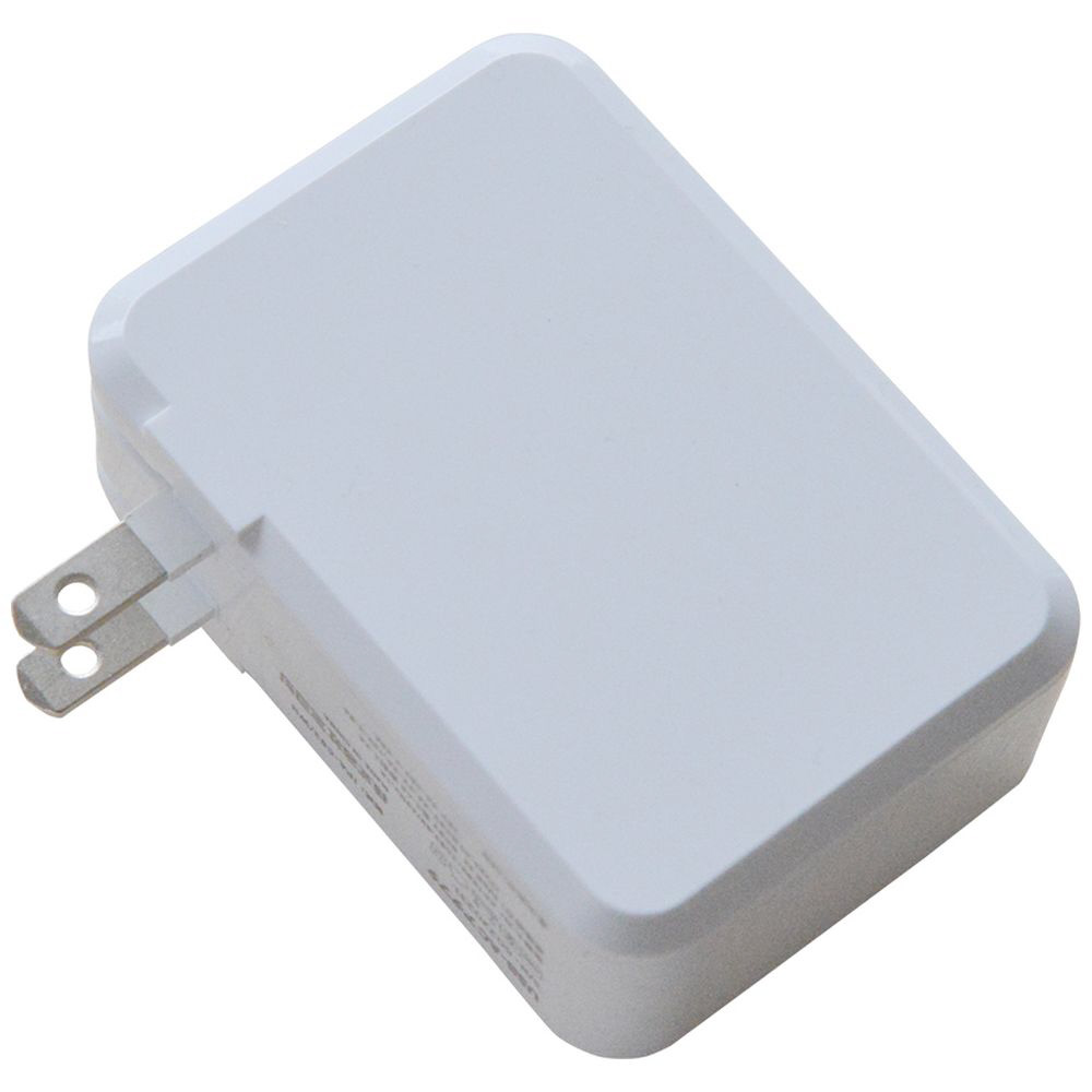 USB PD対応（45W） USB-ACアダプタ 3ポートタイプ IPA-C03/WH｜の通販はソフマップ[sofmap]