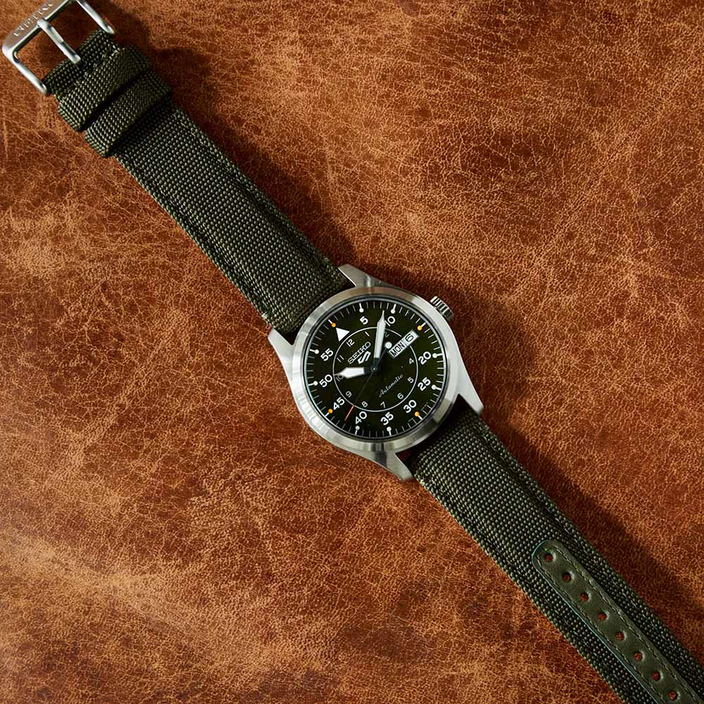 【メカニカル　自動巻（手巻つき）】セイコー5スポーツ(Seiko 5 Sports) SBSA141 Field Street Style ［正規品］