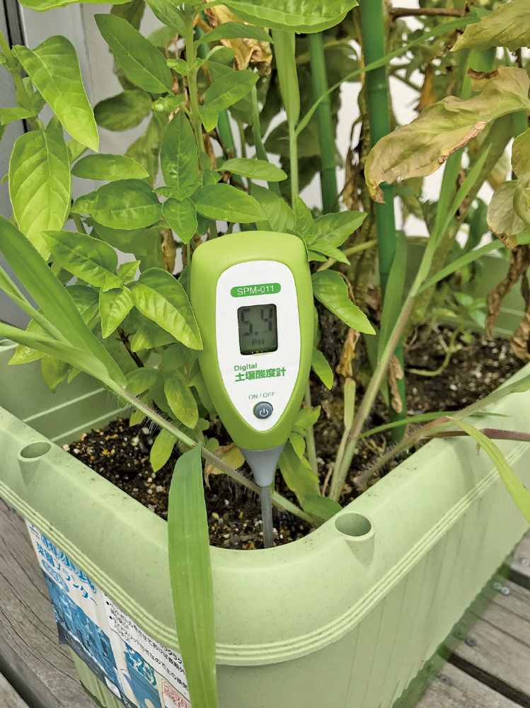 高森コーキ 家庭用 土壌酸度計 デジタル式 60秒でスピード測定 ボタン電池3個付 pH計 SPM-011｜の通販はソフマップ[sofmap]