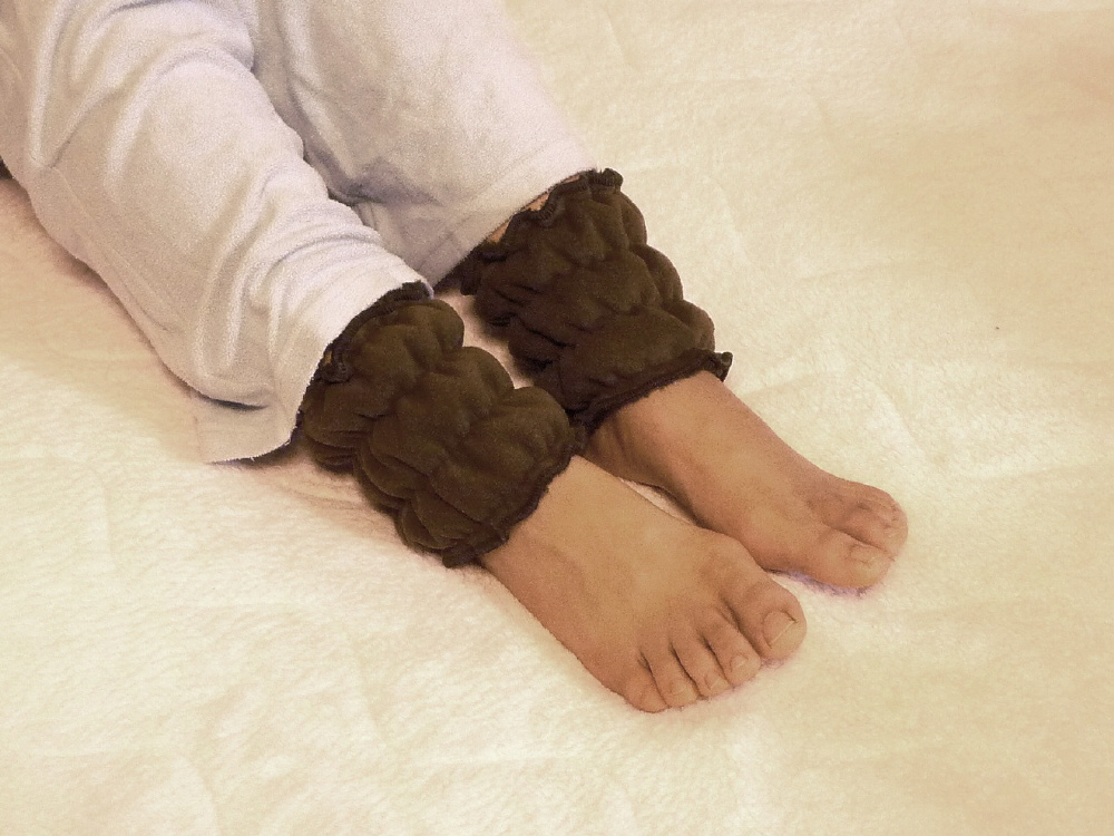 ひざ掛け 足首ウォーマー エバーウォーム ひざ掛け Mサイズ 67 100cm ブラウン 足首ウォーマー 14 10cm ブラウン 日本製 ひざ掛けの通販はソフマップ Sofmap