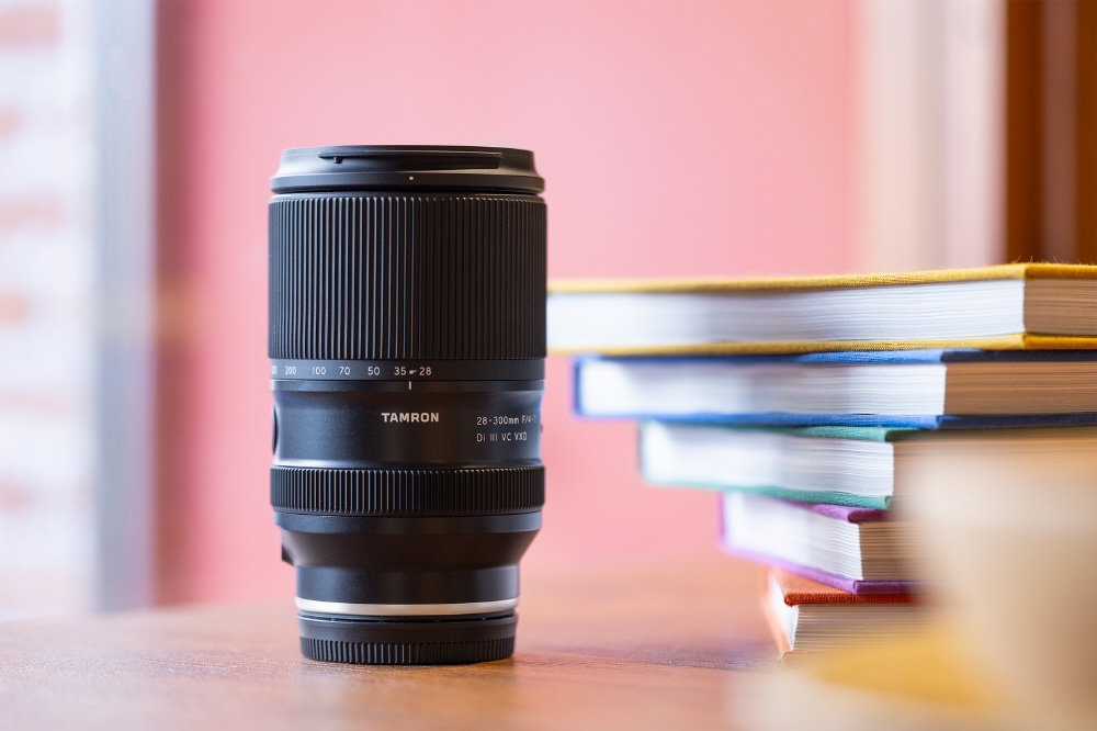 カメラレンズ 28-300mm F/4-7.1 Di III VC VXD（Model A074S