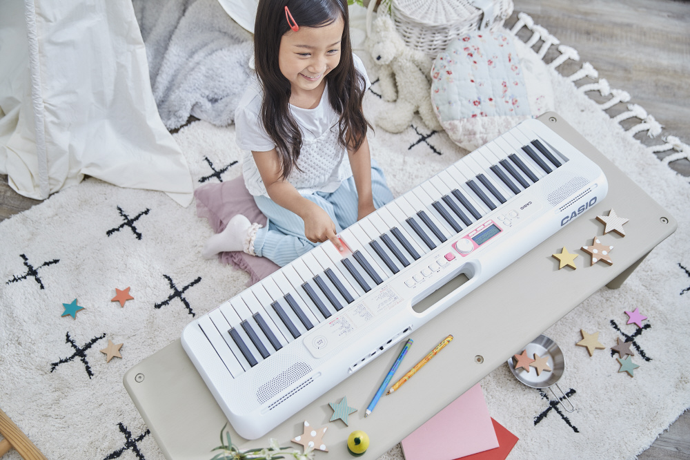CACIO 電子ピアノ　LK-320 光ナビゲーション CASIO ｜Casiotone 光ナビゲーションキーボード LK-320の楽しみ