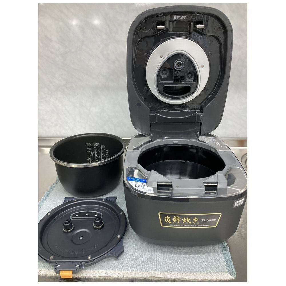 NW-FB10 炊飯器 象印 炎舞炊き 5.5合炊き 圧力IH炊飯ジャー 炎舞炊き 濃墨 NW-FB10 [5.5合 /圧力IH] 象印