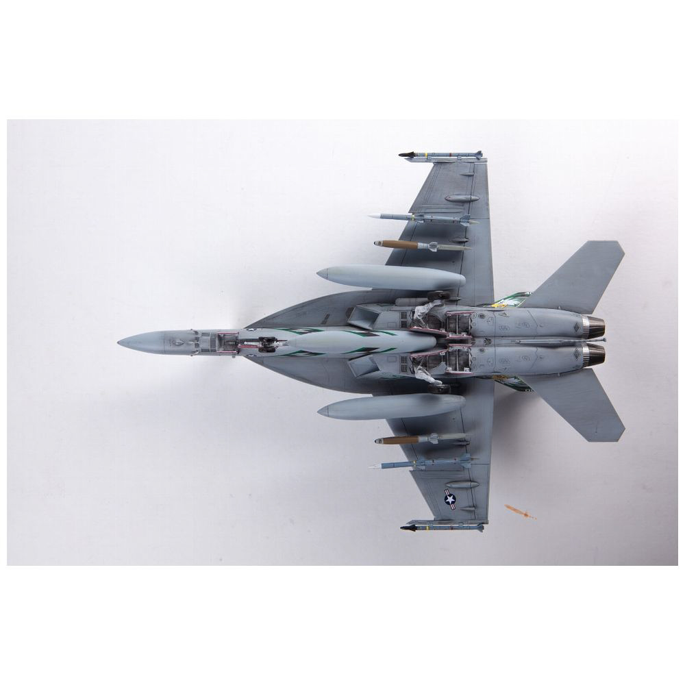 1/72 凄！プラモデル No．7 アメリカ海軍 F/A-18E スーパーホーネット“VFA-195 チッピーホー”