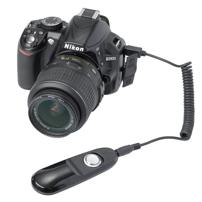 Nikon D3100 (4GBのSDカード付き) - カメラ