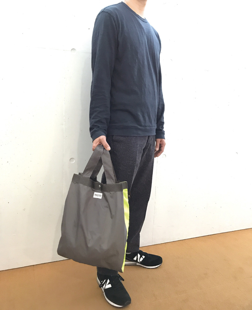 リュックにもなるエコバッグ Ro セオルーショッパー カラーa の通販はソフマップ Sofmap