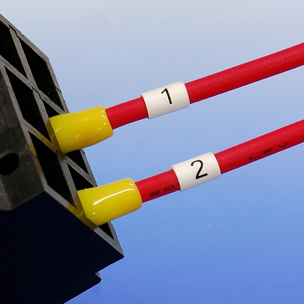 ｔｒｕｓｃｏ ケーブル用ラベル ２ １０枚入 １シート８０個 Cal 2 の通販はソフマップ Sofmap