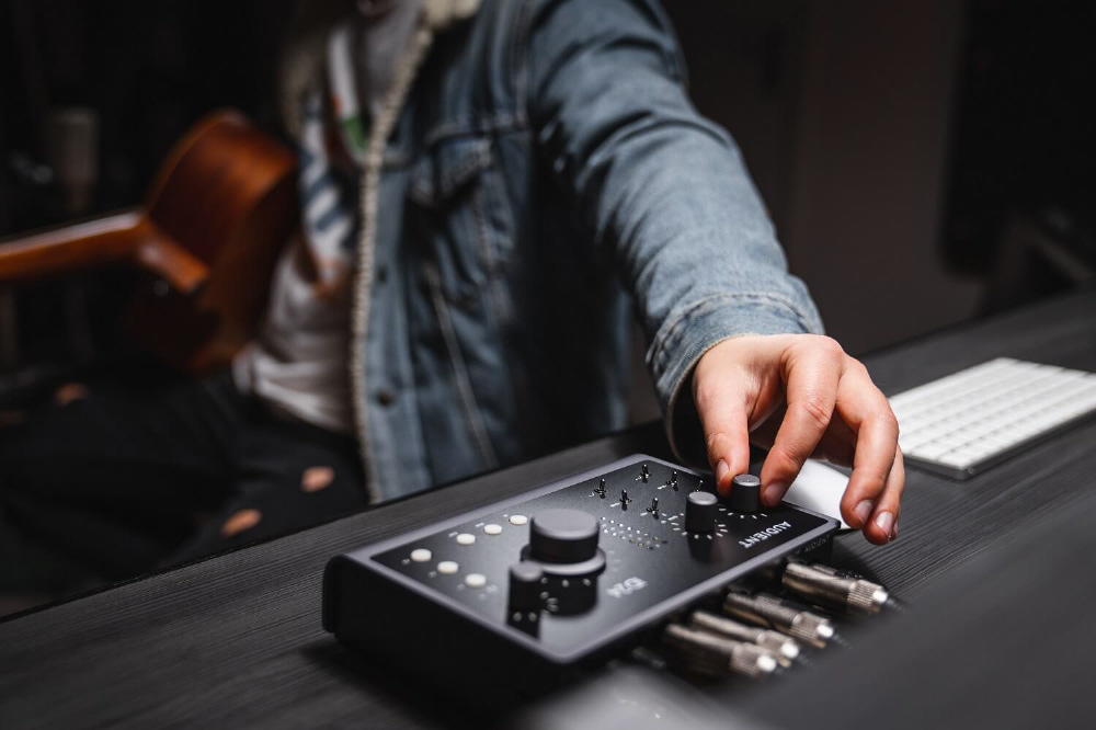 Audient iD14 mkⅡ 涼しく オーディオインターフェース