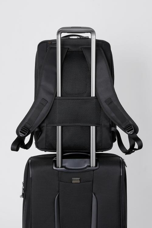 HS3*09006 Debonair5 バックパック Lサイズ エキスパンダブル機能付き 