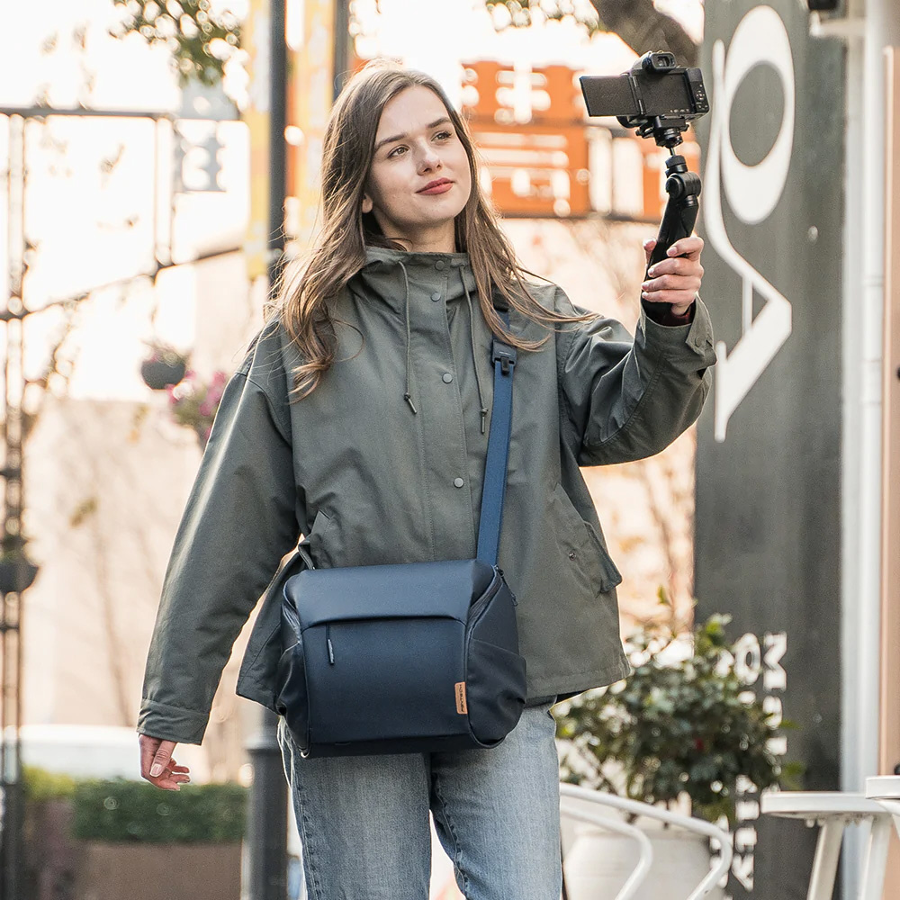 Amazon | [PGYTECH] OneGo ショルダーバッグ 6L(ネイビー) P-CB