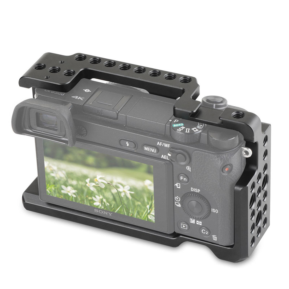 「中古」ソニーa6500　カメラ・バッテリー6個・ケージ・64GB SDカード 中古」ソニーa6500 カメラ・バッテリー6個・ケージ・64GB SDカード