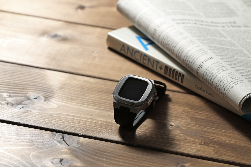 SWITCH スマートウォッチケース Apple Watch mm用 シルバー｜の通販